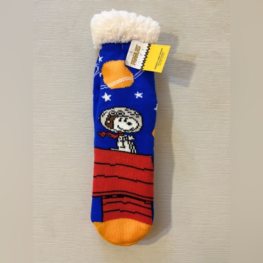 Peanuts Snoopy Sherpa-Lined Christmas Socks Cozy Plush Holiday Loungewear Gift
